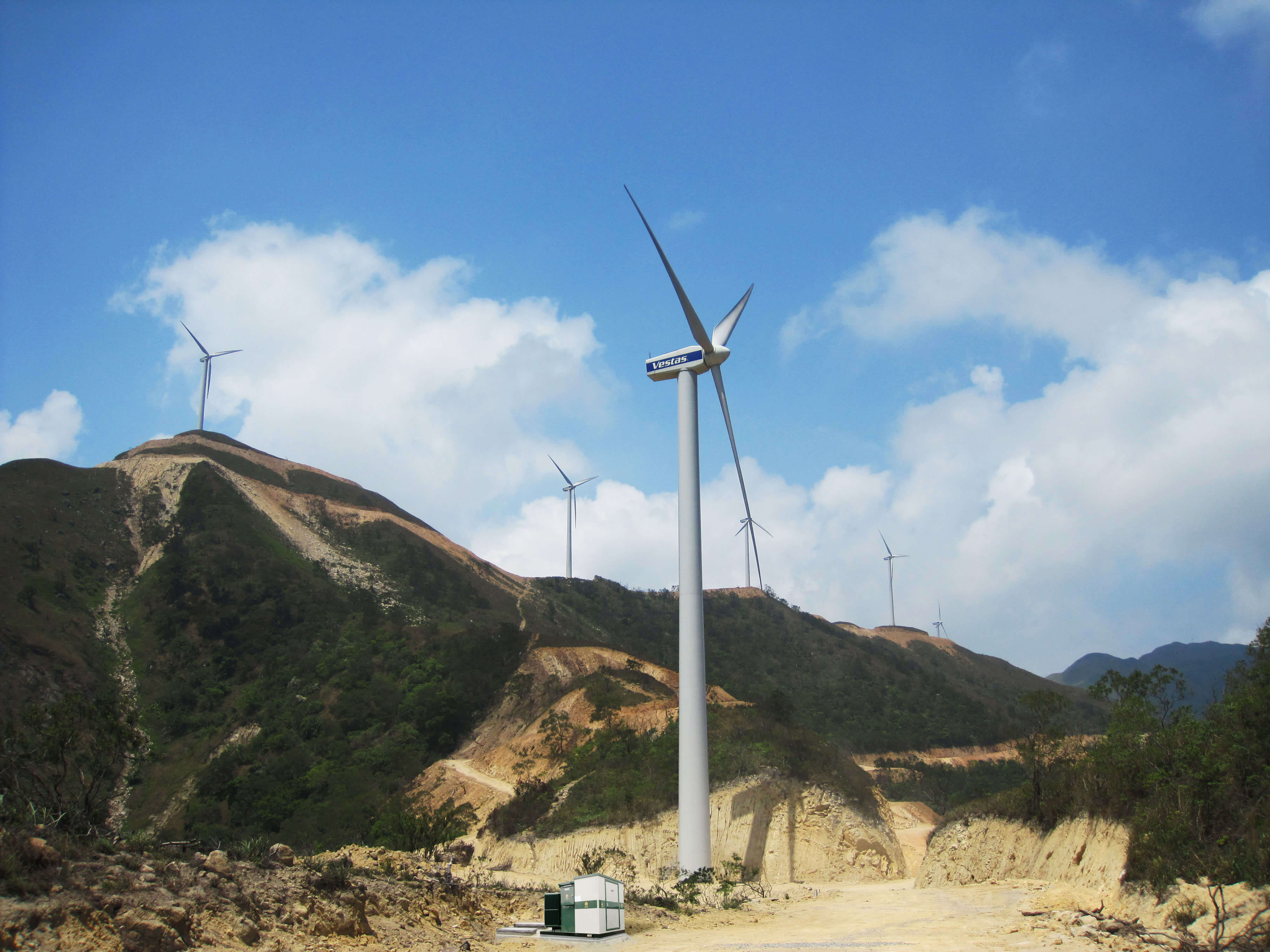 廣東粵電徐聞石板嶺、紅心樓、曲界風(fēng)電場(chǎng)群